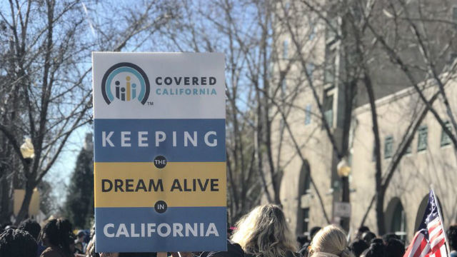 Covered California sign